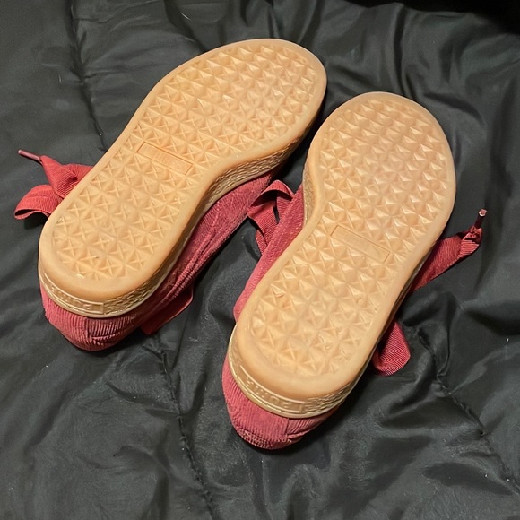 ❤️SOLD❤️🌟HOST PICK 🌟Puma Burgundy Basket Heart Corduroy Shoes - Picture 5 of 5